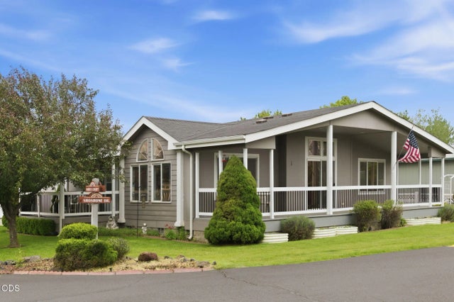 756 Ne Sioux Court, Redmond